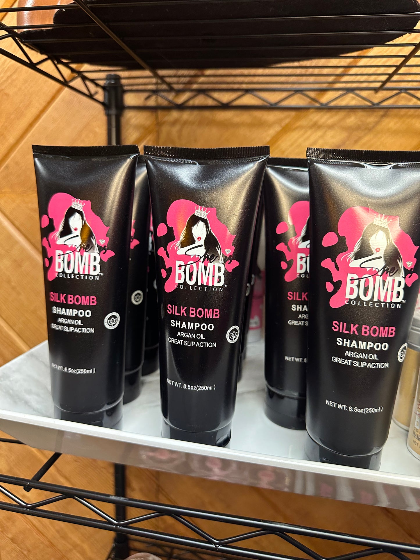 She is Bomb (Shampoo)